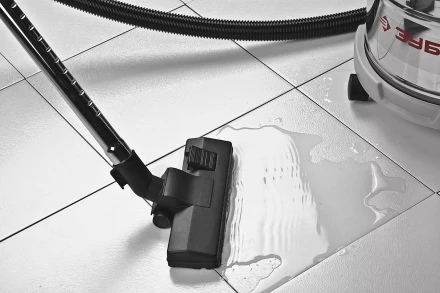 Пылесос ЗУБР сухая и влажная уборка, нержавеющая сталь, усиленное основание, розетка до 2000Вт, 30л, 1400Вт ЗППУ-1400-30 купить в Урае