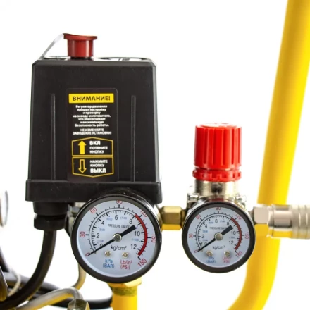 Компрессор воздушный, прямой привод DC1500/50, 1.5 кВт, 50 литров, 220 л/мин Denzel 58161 купить в Урае