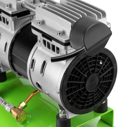 Компрессор безмаслянный малошумный Сибртех МБ 1100/24,1100 Вт, 24 л, 170 л/мин 58006 купить в Урае