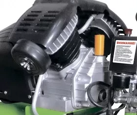 Компрессор масляный поршневой прямой привод Сибртех КК-2200/50  58040 купить в Урае