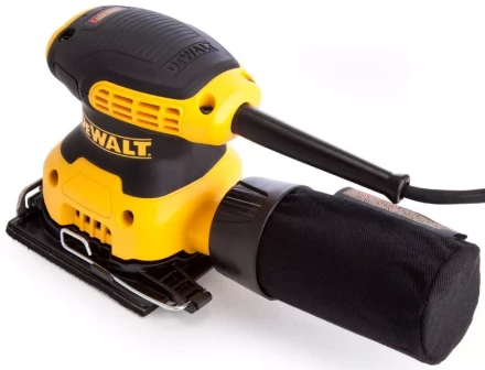 Шлифмашина ВШМ DeWalt DWE6411 купить в Урае