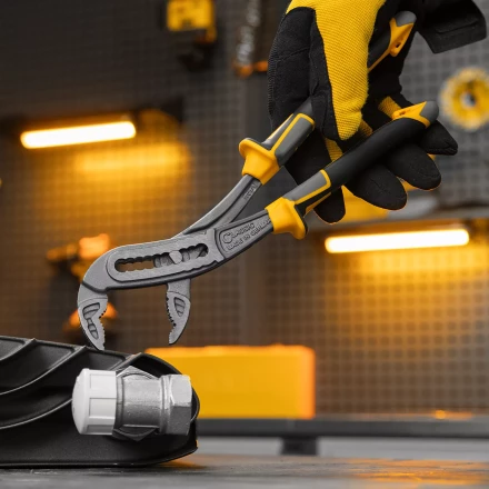 Клещи переставные Denzel 17900, трехкомпонентные рукоятки 240 мм купить в Урае