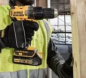 Аккумуляторная дрель-шуруповерт DeWalt DCD 777 S2T купить в Урае