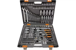 Набор инструментов, 1/2", 1/4", CrV, в кейсе 216 предм Вихрь 73/6/7/12