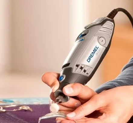 Многофункциональный инструмент 3000 S Xmas 2017 Dremel купить в Урае