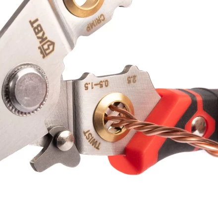 Многофункциональный стриппер КВТ WSS-02 для снятия изоляции с проводов 0.5–6.0 мм (102399) купить в Урае