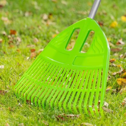 Грабли веерные пластиковые Palisad, 495 х 1680 мм, 23 плоских зуба, алюминиевый черенок, Россия, 61805 купить в Урае