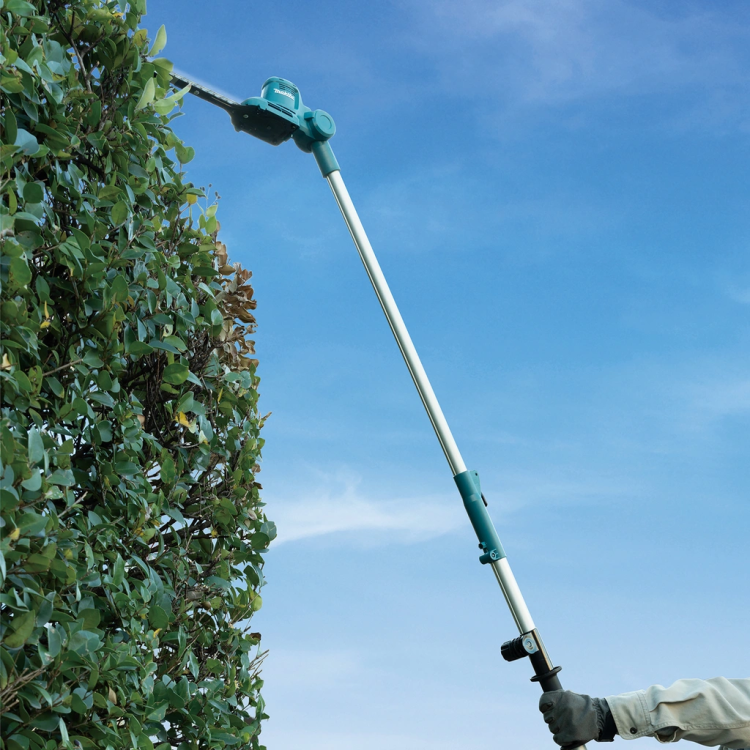 Кусторез штанговый телескопический CXT Makita UN460WDWA, 12В, 46см, 200Вт купить в Урае