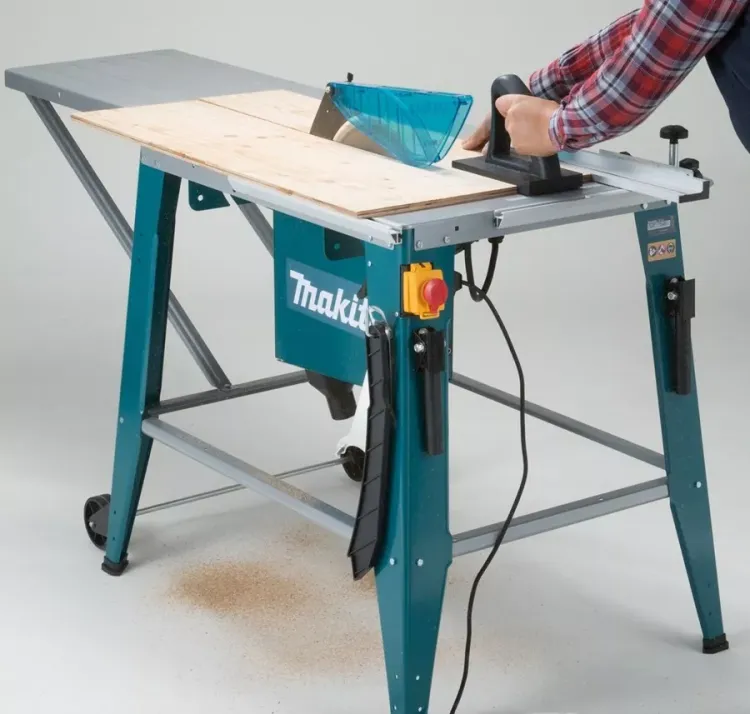 Пила настольная Makita 2712 купить в Урае
