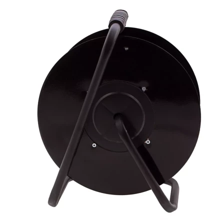 Удлинитель силовой 30 м, 16А, тип УХз16, КГ 3 x 1.5 мм, на стальной катушке, 4 розетки Сибртех 95876 купить в Урае