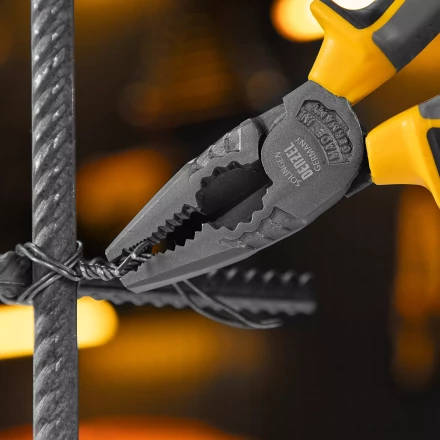 Плоскогубцы комбинированные 205 мм Denzel 17082, трехкомпонентные рукоятки купить в Урае