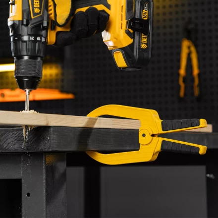 Струбцина клещеобразная Denzel, удлиненная 75 х 110 мм двухкомпонентные рукоятки, 20790 купить в Урае