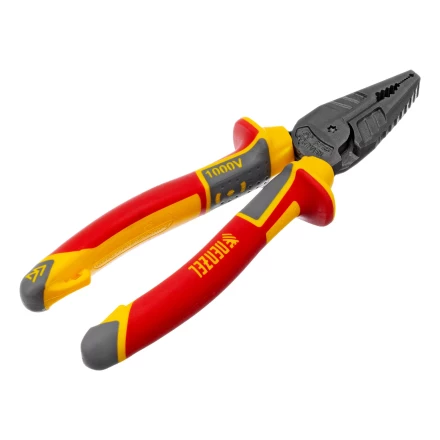 Плоскогубцы комбинированные Denzel 17086, диэлектрические трехкомпонентные рукоятки до 1000 В, 180 мм купить в Урае