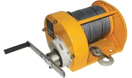 Лебедка ручная усиленная LRU LB г-п 3000 кг L=40 метра купить в Урае