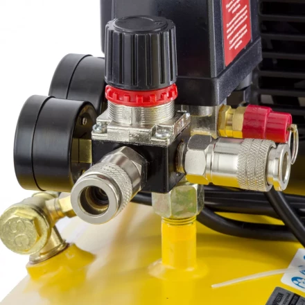 Компрессор воздушный Denzel DK1800/50 Х-PRO 58068 купить в Урае