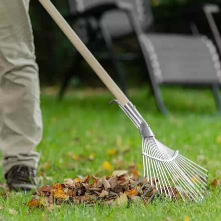 Грабли веерные стальные Palisad, 300 - 480 мм, 22 плоских зуба, оцинкованные,раздвижные, без черенка, 617675 купить в Урае
