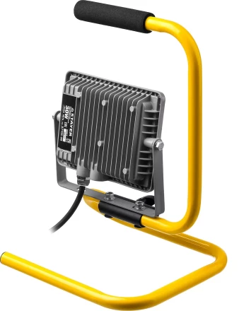 Прожектор LEDPro светодиодный, STAYER Profi 57135-30, переносной с подставкой, 30Вт 57135-30 купить в Урае