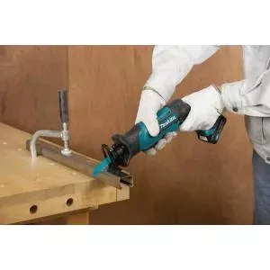 Пила сабельная аккумуляторная Makita JR105DWAE купить в Урае