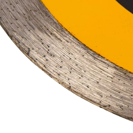 Диск алмазный отрезной 115 х 22,2 мм, сплошной, супертонкий, горячий пресс, мокрое резание// Denzel 73043 купить в Урае