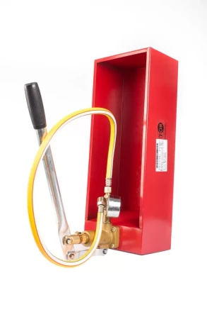 Опрессовочный насос ручной TOR 12 л 5 МПА 1003482 купить в Урае