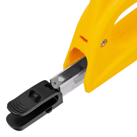 Степлер пластиковый, скобы в комплекте, тип 53, 6-10 мм Denzel 40221 купить в Урае