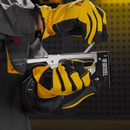 Степлер металлический, скобы в комплекте, 2К рукоятка, тип 53, 6-10 мм Denzel 40222 купить в Урае