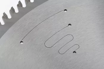 Пильный диск по дереву 305 x 30 x 96Т GROSS 73346 купить в Урае