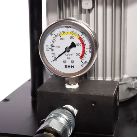 Насосная гидравлическая станция КВТ ПМЭ-7100 объем маслобака 10.0 л (230 В/50 Гц) (91798) купить в Урае