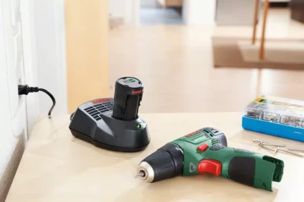 Аккумуляторная дрель BOSCH PSR 10,8 LI-2 (0.603.972.909) купить в Урае