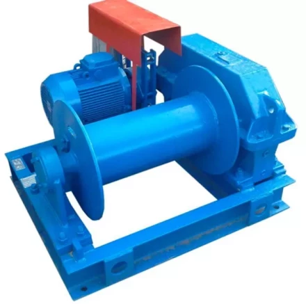 Лебедка тяговая ТЭЛ-1 г/п 1000 кг Н-50 м (без каната) 11416 купить в Урае