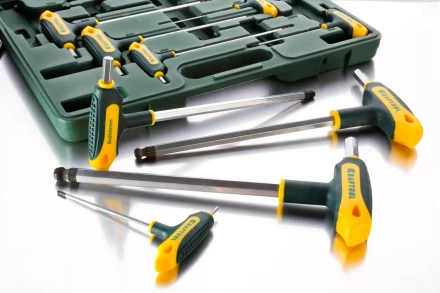 Набор KRAFTOOL Ключи &quot;INDUSTRIE&quot; имбусовые,Cr-Mo(S2),Т-образные, эргоном двухкомп рукоятка,HEX,с шариком,9 шт,в боксе 27454-H9 купить в Урае