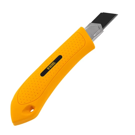 Нож Denzel, 18 мм, сменное лезвие, SK4, метал. направляющая, винтовой фиксатор, 78943 купить в Урае