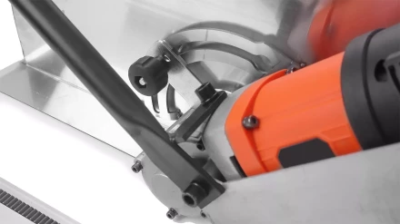 Электрический резчик MESSER BL600 с бесщеточным двигателем (с направляющей шиной) купить в Урае