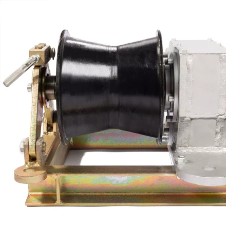 Лебедка тяговая автономная КВТ ЛТА-8 с бензиновым приводом, 8 т (92357) купить в Урае