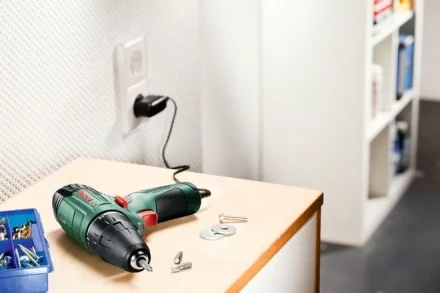 Аккумуляторная дрель BOSCH PSR 1080 LI 1 аккумулятор (0.603.9A2.020) купить в Урае