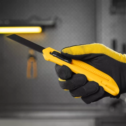 Нож Denzel, 18 мм, сменное лезвие, SK4, облегченный корпус, нажимной фиксатор, 78941 купить в Урае