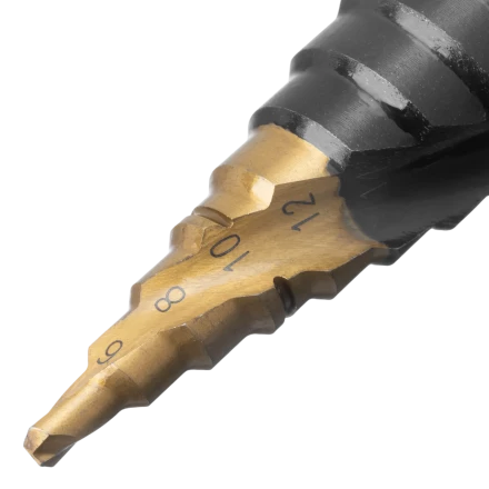 Сверло ступенчатое Denzel 723606, 4-6-8-10-12-14-16-18-20-22-24-26-28-30-32 мм, Р6М5, 6-гр. хвостовик купить в Урае