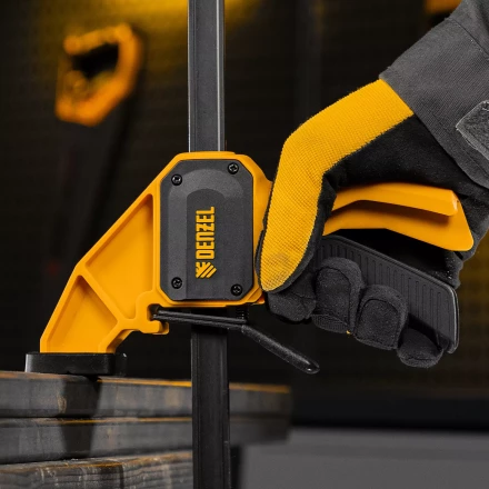 Струбцина F-образная Denzel 20507, быстрозажимная, 450 х 80 мм, усиленный нейлоновый корпус купить в Урае