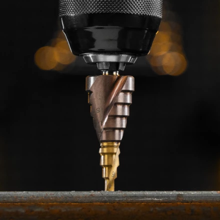 Сверло ступенчатое Denzel 723613, 4-6-8-10-12-14-16-18-20 мм, Р6М5К5, 6-гр. хвостовик купить в Урае