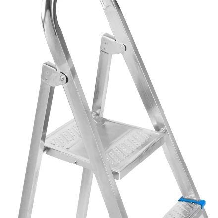 Стремянка Сибртех 97836, 4 ступени, стальная, оцинкованная купить в Урае