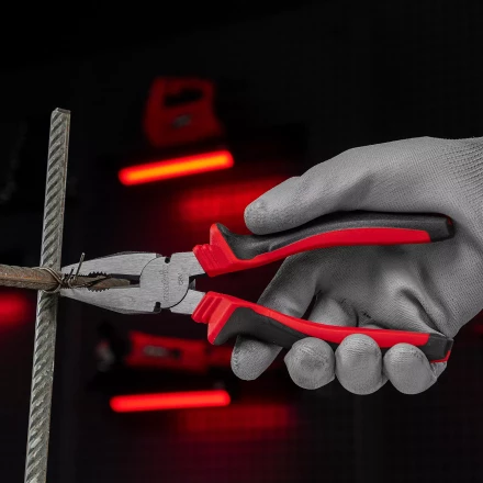 Плоскогубцы комбинированные Matrix, 200 мм, хром-ванадий, двухкомпонентные рукоятки, 17092 купить в Урае