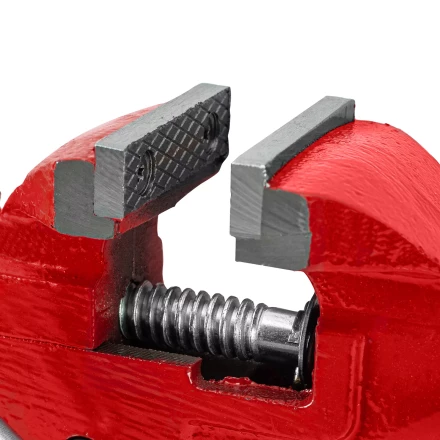 Тиски слесарные MTX 50 мм настольные поворотные c наковальней 18675 купить в Урае