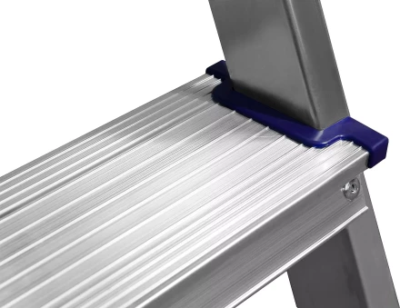 Лестница-стремянка двухсторонняя алюминиевая, СИБИН 38825-04, 4 ступени 38825-04 купить в Урае