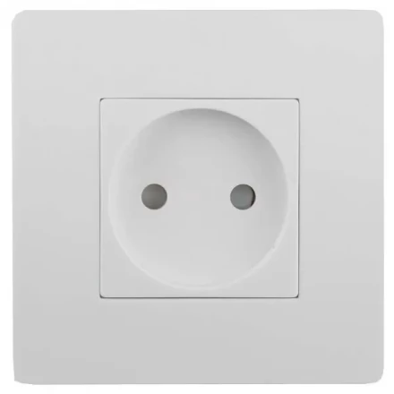 Розетка СВЕТОЗАР с защитой от детей SV-55241 купить в Урае