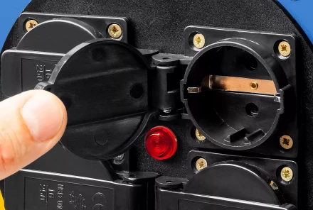 Удлинитель на катушке &quot;КГ 325&quot;, 50 м, 4000 Вт, 4 гнезда, IP44, КГ 3х2,5 кв мм, ЗУБР 55079-50 купить в Урае