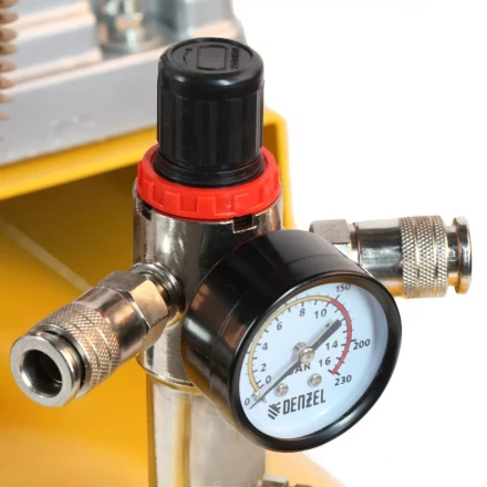 Компрессор воздушный, ременный привод BCI4000-T/100, 4.0 кВт, 100 литров, 690 л/мин Denzel 58123 купить в Урае