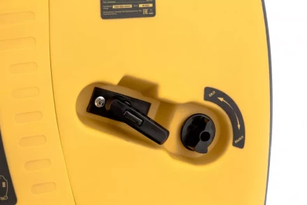 Генератор инверторный GT-3200iSE, 3.2 кВт, 230 В, бак 6 л, закрытый корпус, электростартер Denzel 94703 купить в Урае